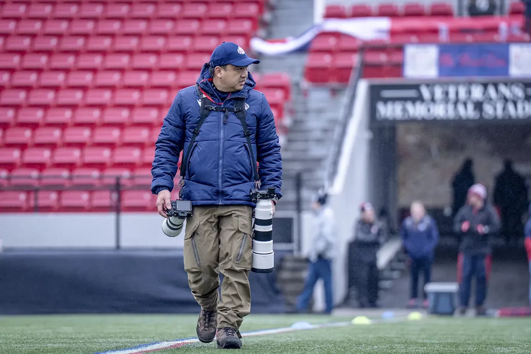 Dr. Karson Mui — sports chiropractor and sports photographer